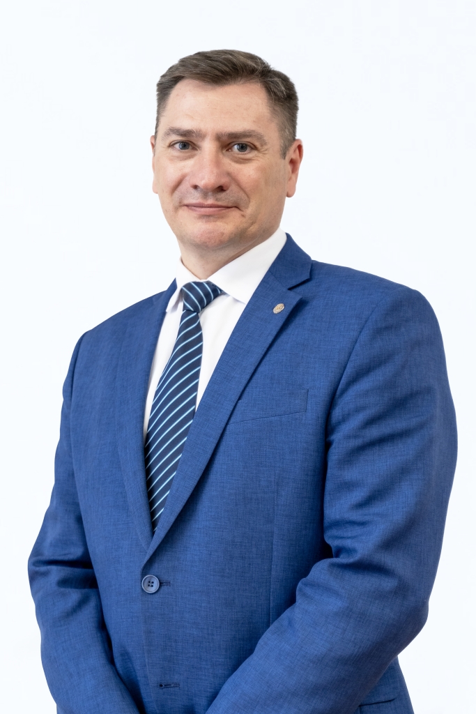 leader photo