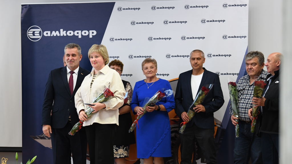 report photo