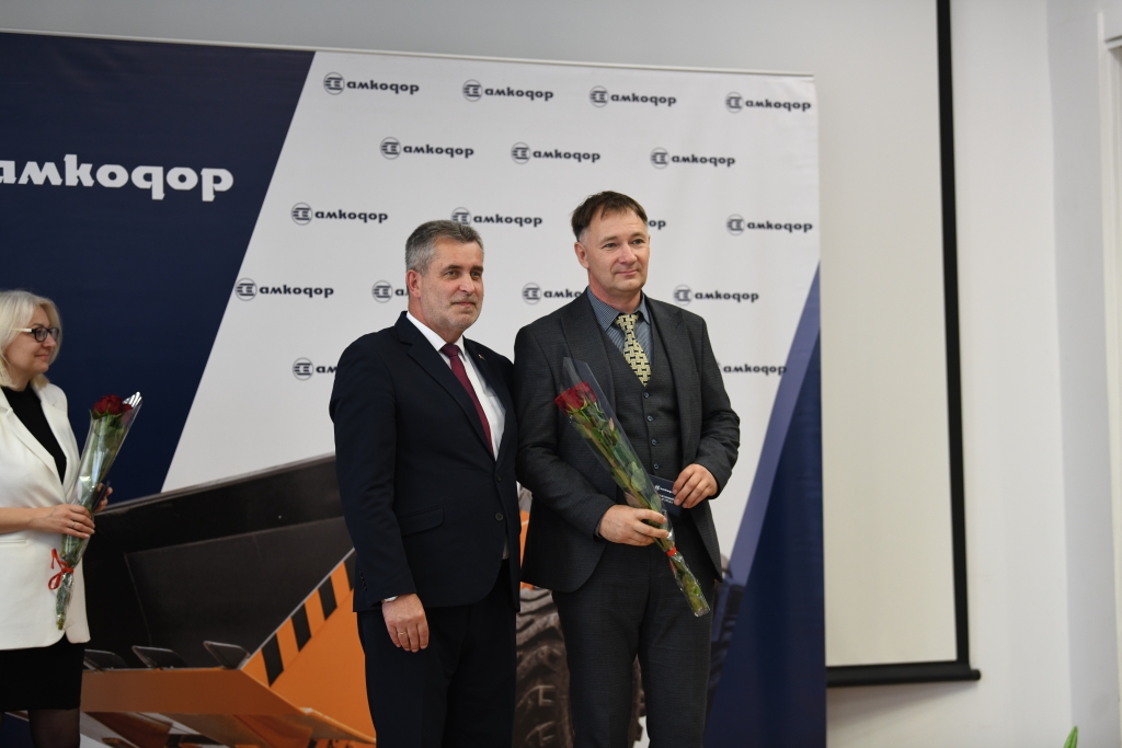 report photo