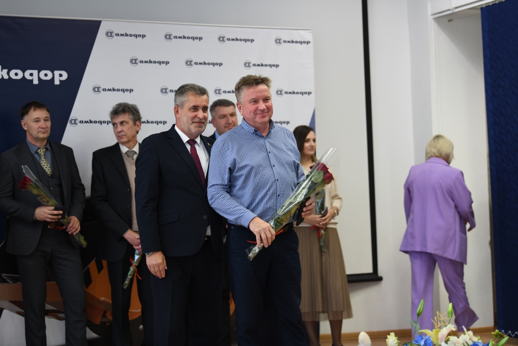 report photo