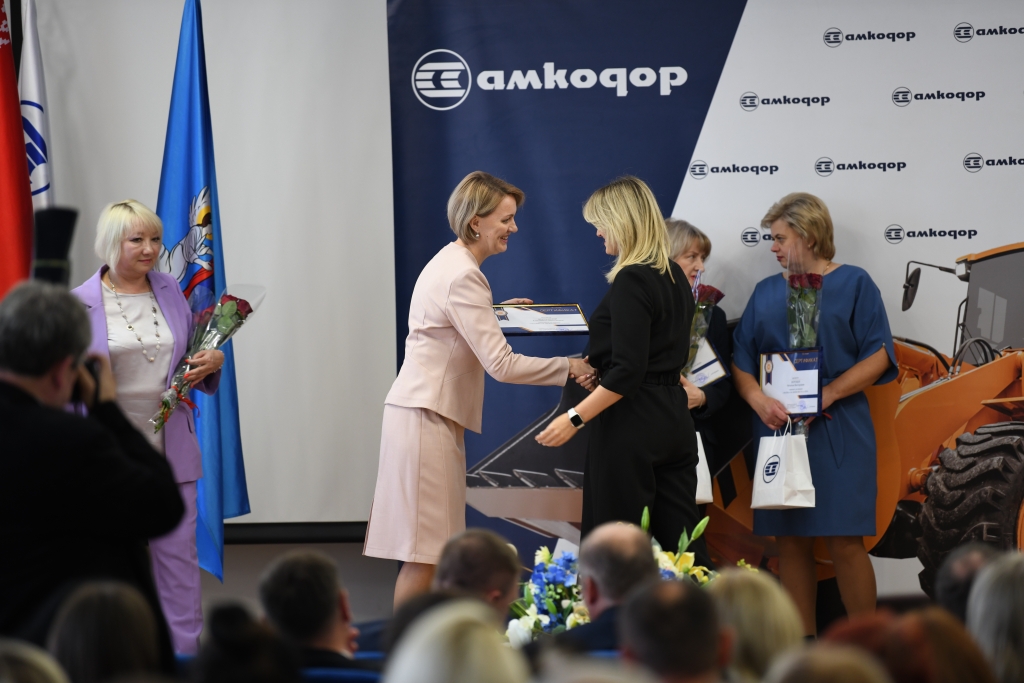 report photo