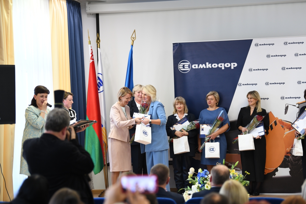 report photo