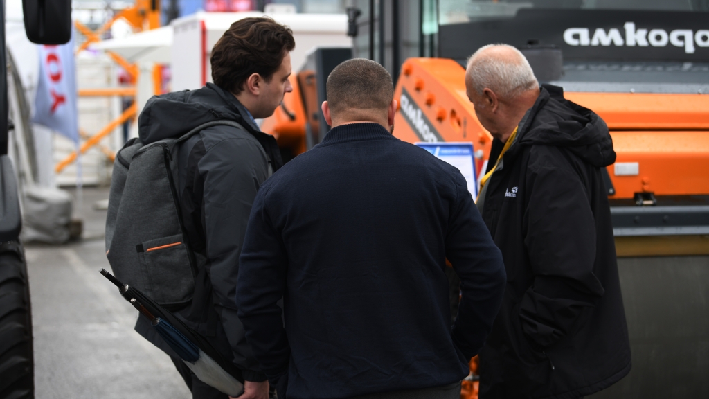 report photo